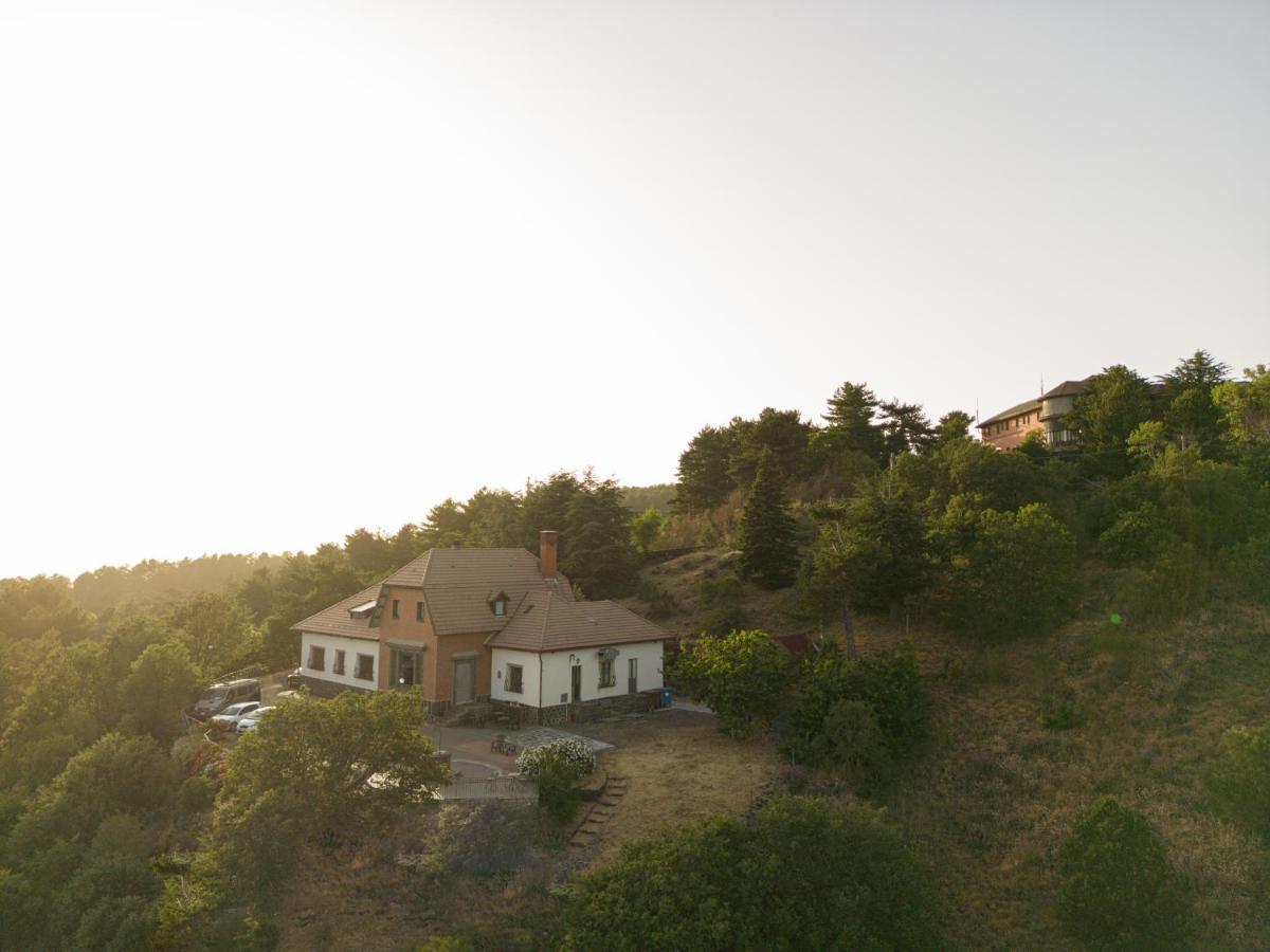 Hotel Villa Dorata Nicolosi Exterior photo